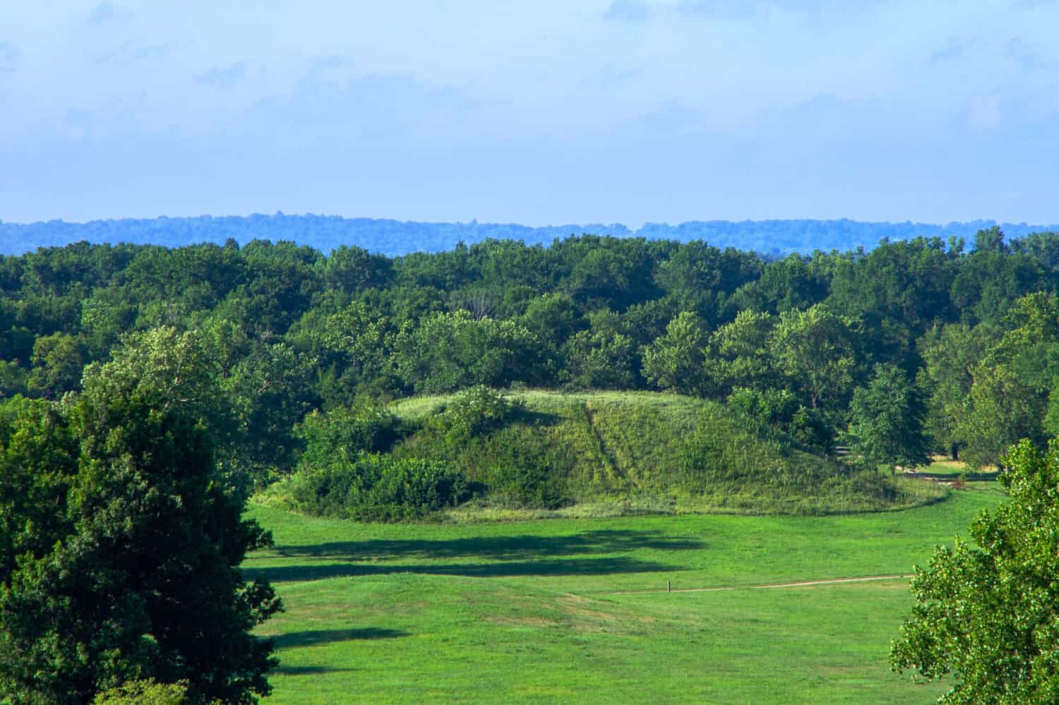 Cahokia Mounds State Historic Park 