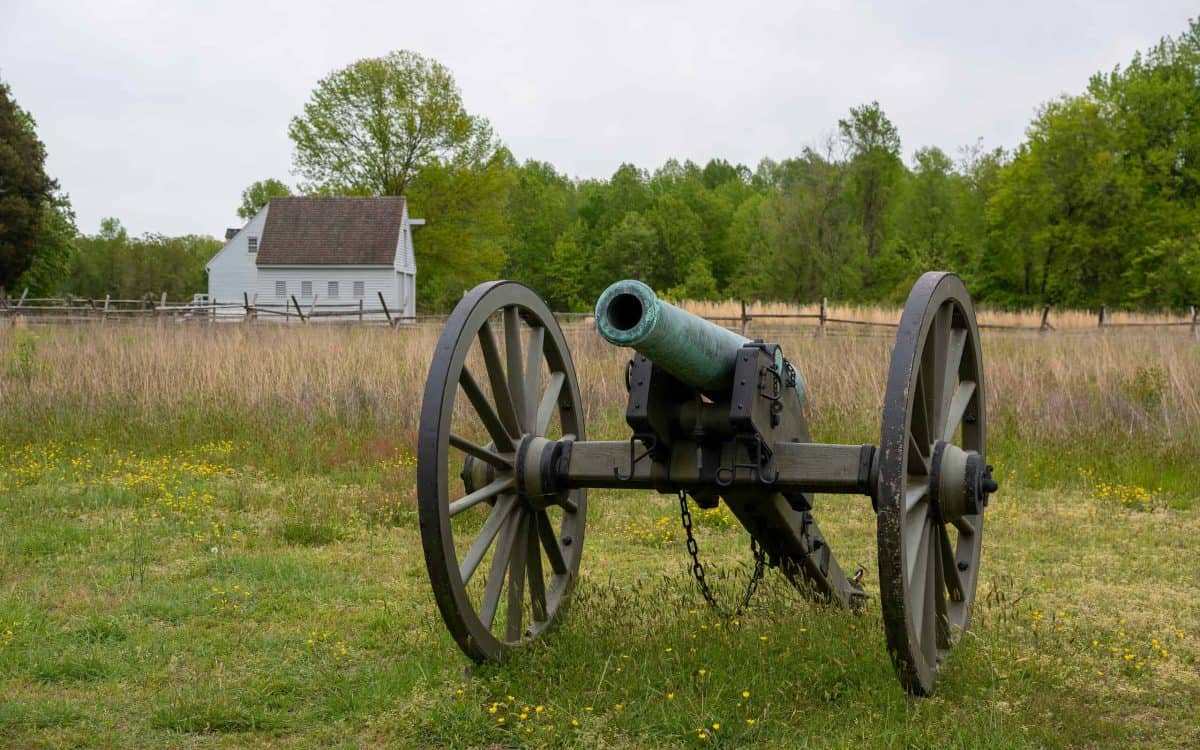 Civil War cannon