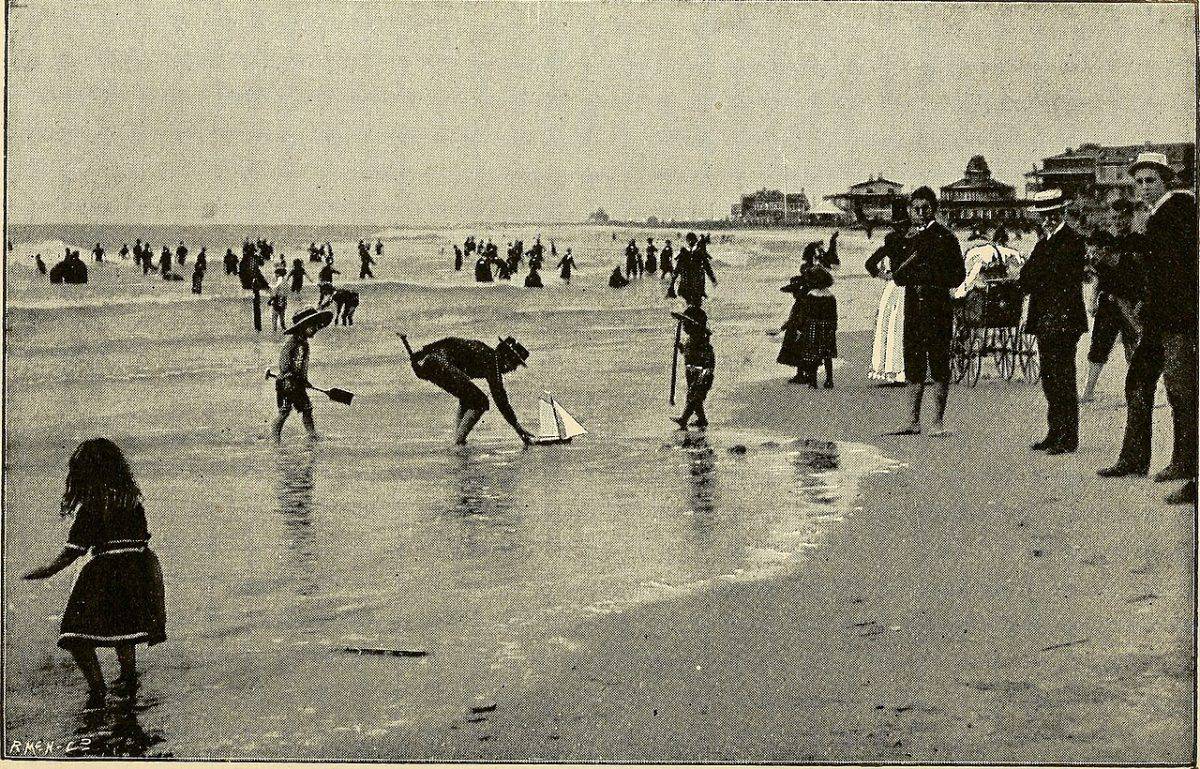 1900s beach