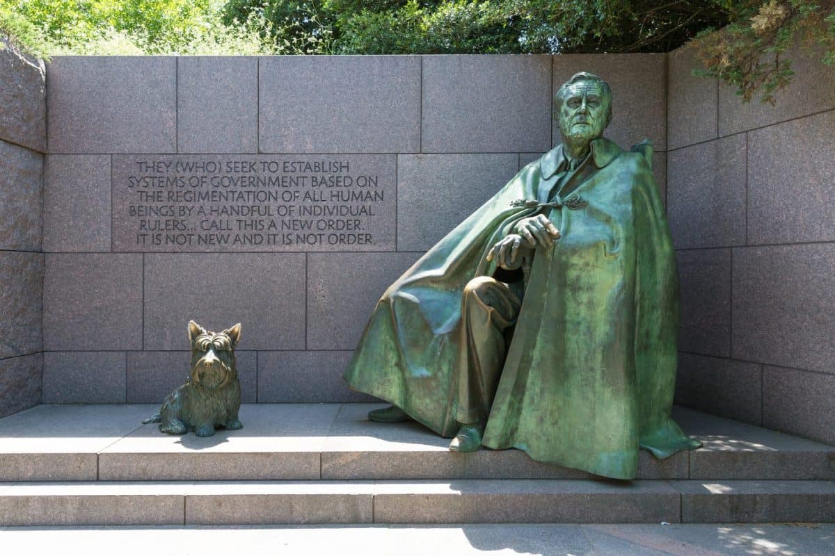 Franklin Delano Roosevelt Memorial with dog in Washington DC USA