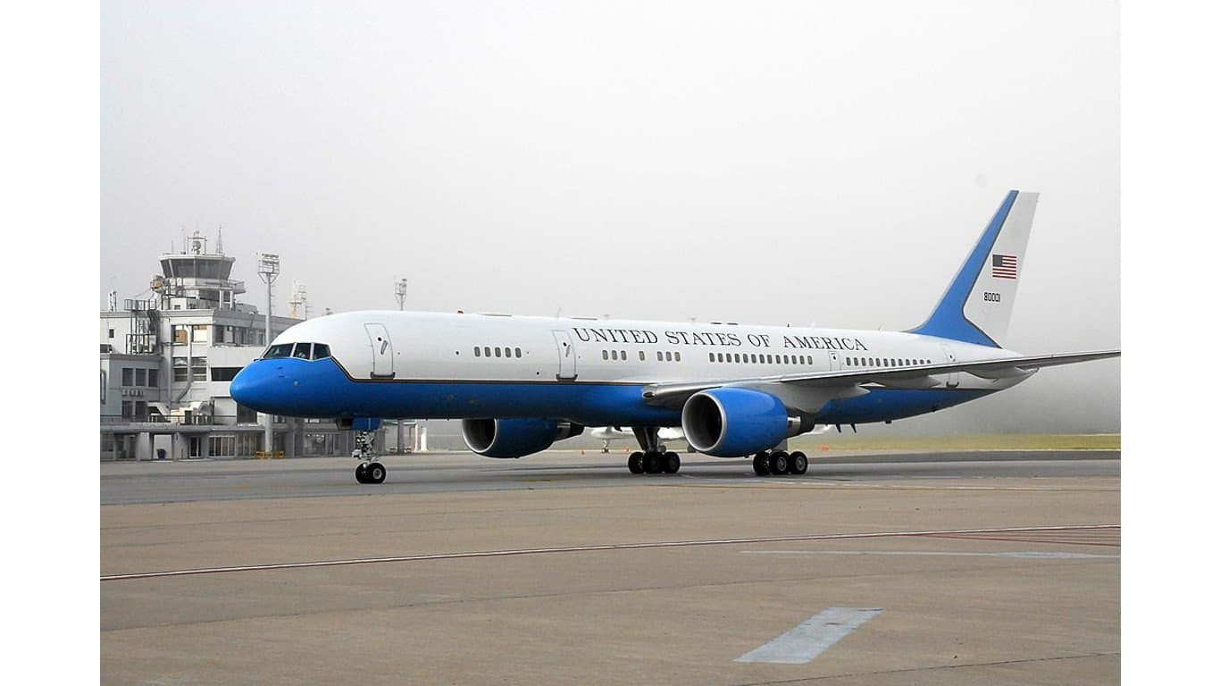 Boeing C-32