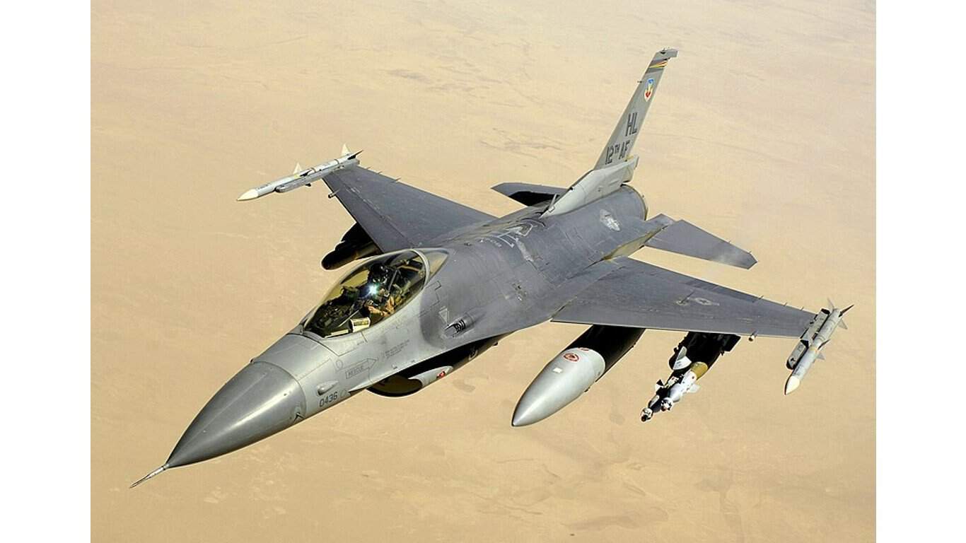 2. F-16V (Viper)