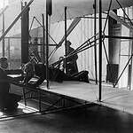 #13 What monument marks the first successful powered airplane flights?