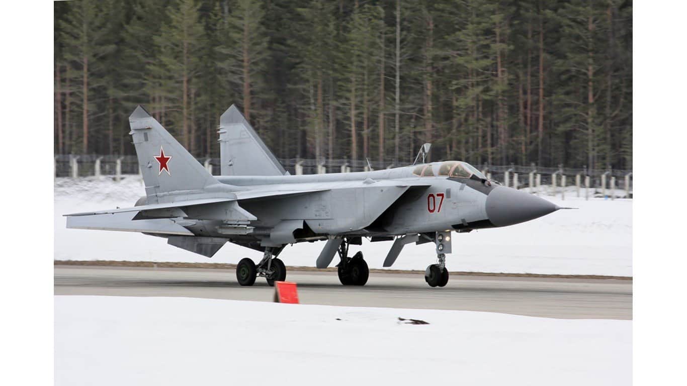 35. Mig-31 (Foxhound)