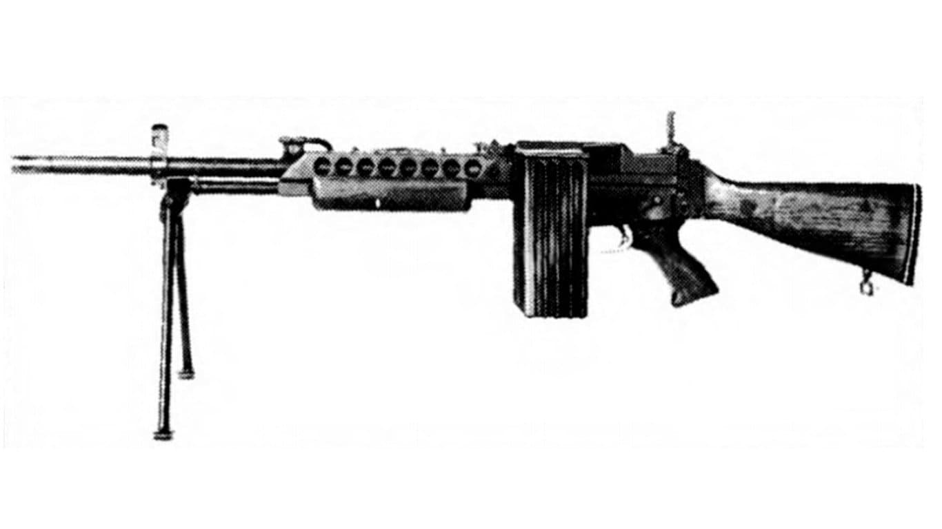 28. Stoner 63 (Universal Combat Weapon)