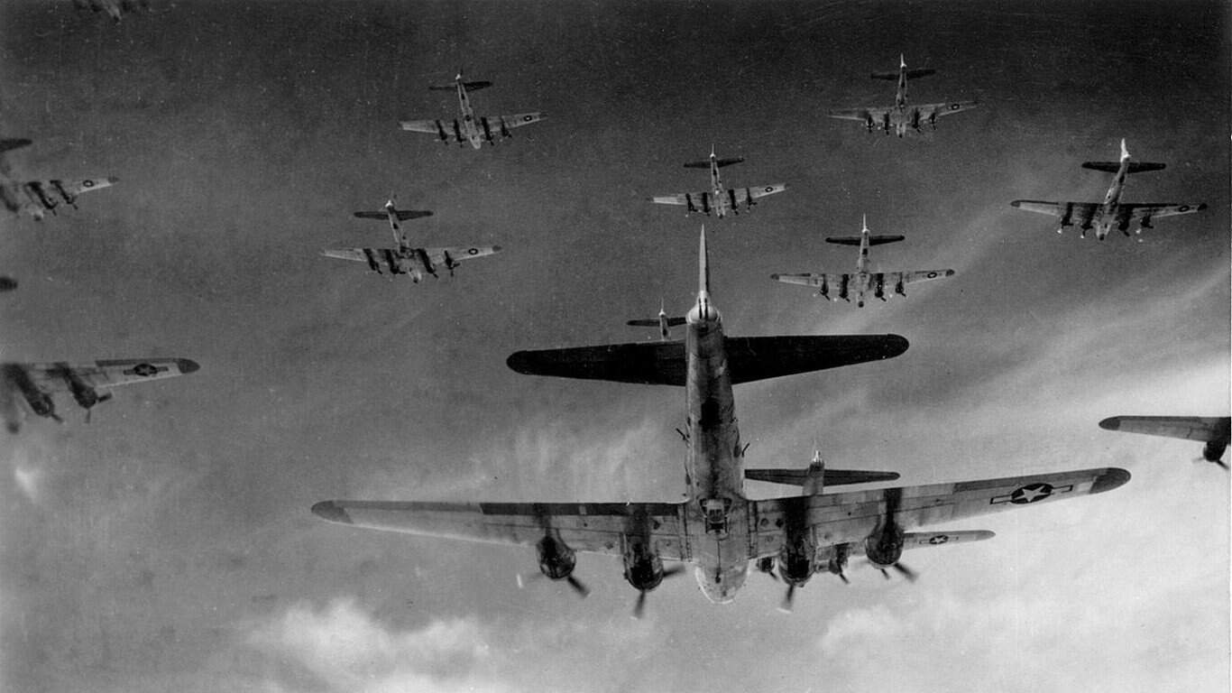 B-17 Flying Fortress heavy bomber aircraft