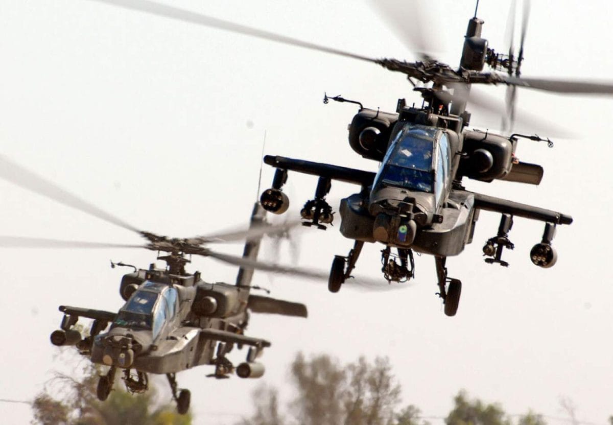How the Apache Helicopter Stayed Dominant for 50 Years of Modern ...