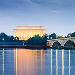#9 What monument sits at the center of the National Mall honoring the veterans of the Second World War?