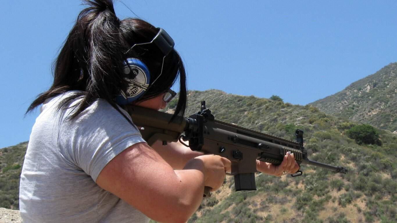 25. Fabrique Nationale FN SCAR (Mk 16 / Mk 17)