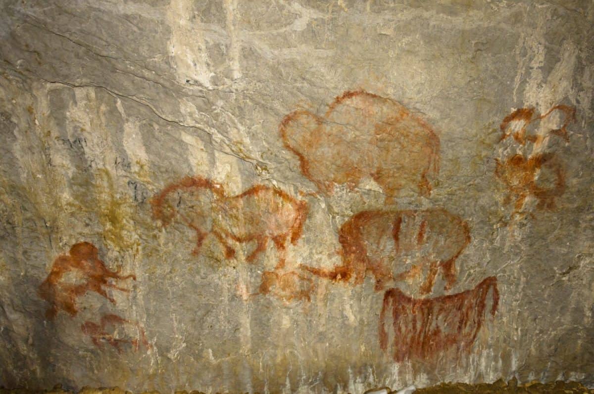 the real rock paintings of ancient man, Kapova cave