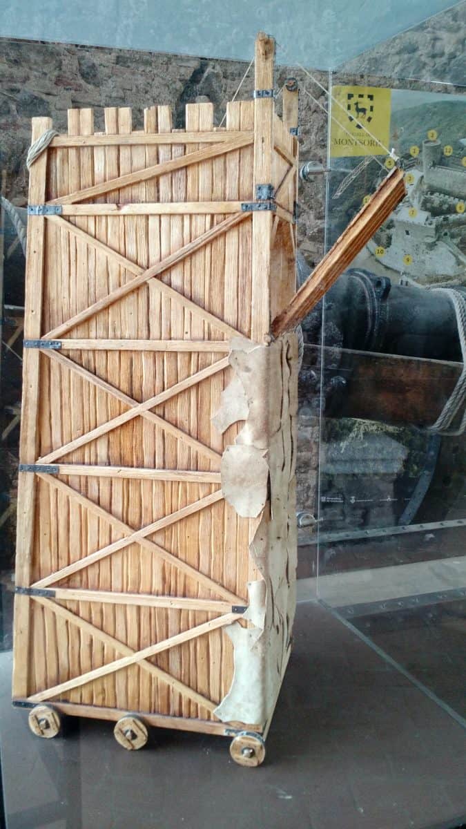 Catalan siege tower 1.1. Montsoriu Castle