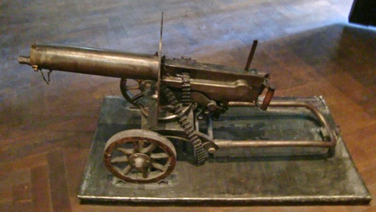 First Machine Gun Design The Evolution of the Machine Gun: From Gatling to Modern Day - History ...
