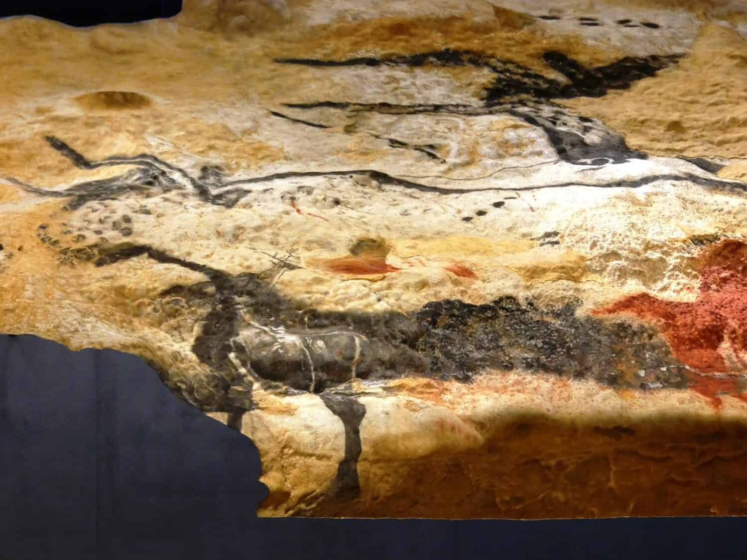 6. Lascaux Cave Paintings