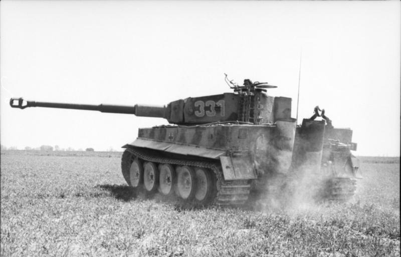 <div class='fn'> <b><span class='language de'><b>Nordfrankreich, Panzer VI (Tiger I)</b></span></b> <abbr class='BArchtooltips' title='Short title assigned by the archive'><span typeof='mw:File'><span><img src='https://upload.wikimedia.org/wikipedia/commons/thumb/5/53/Info_non-talk.svg/15px-Info_non-talk.svg.png' decoding='async' width='15' height='15' class='mw-file-element' srcset='https://upload.wikimedia.org/wikipedia/commons/thumb/5/53/Info_non-talk.svg/23px-Info_non-talk.svg.png 1.5x, https://upload.wikimedia.org/wikipedia/commons/thumb/5/53/Info_non-talk.svg/30px-Info_non-talk.svg.png 2x' data-file-width='62' data-file-height='62'></span></span></abbr></div>