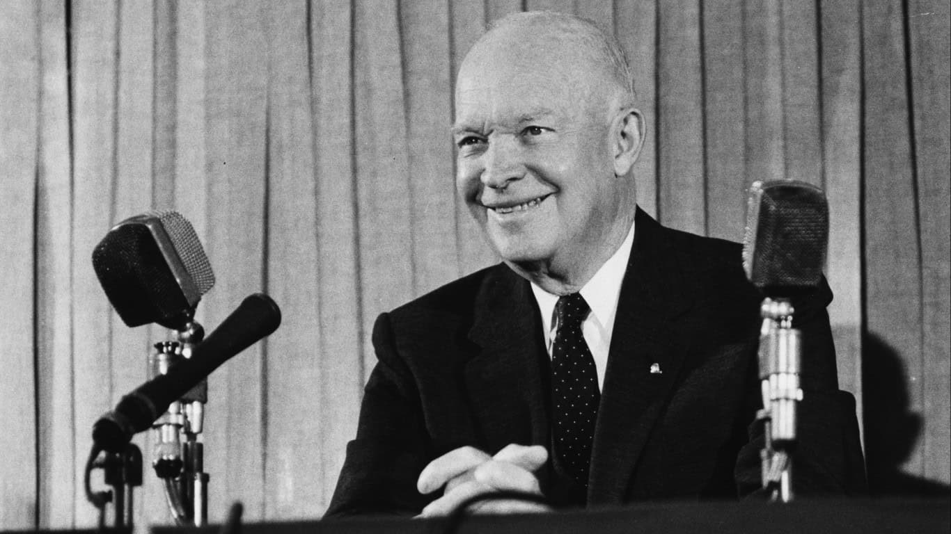 7. Eisenhower Quits!