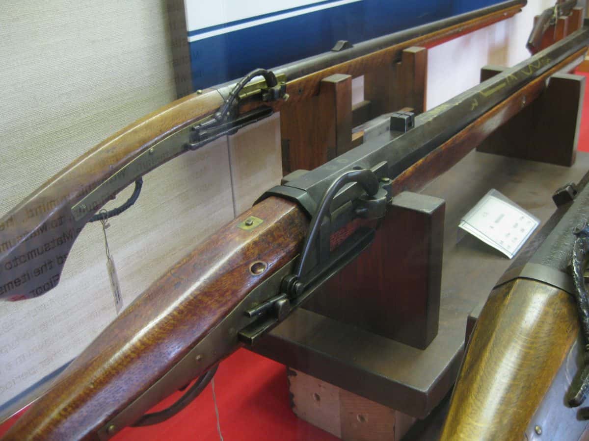 Antique Japanese (samurai) tanegashima (matchlock) rifles