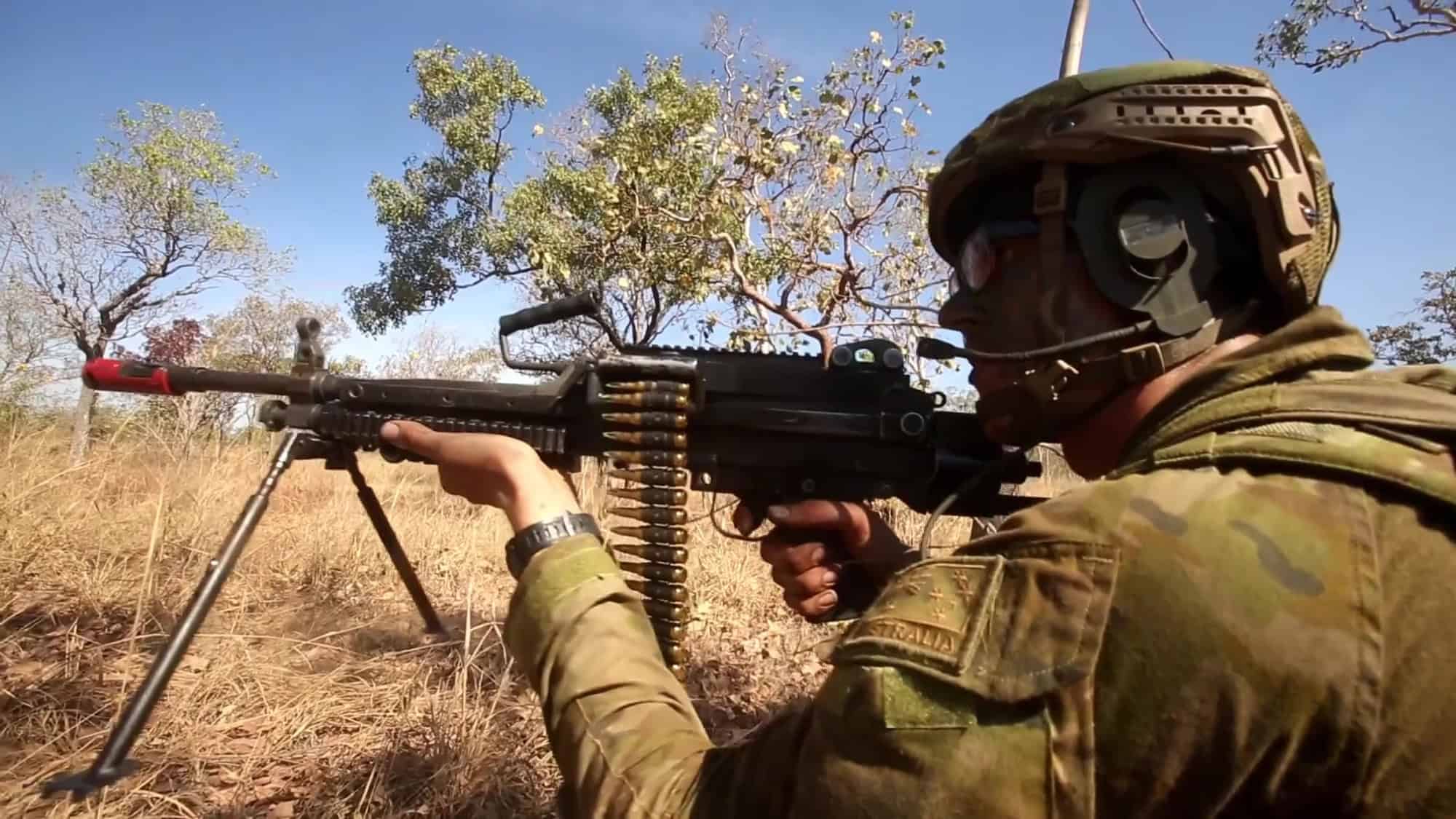 14. Fabrique Nationale Mk 46 LWMG