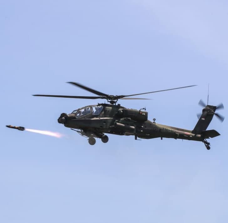 AH-64 Apache (Hellfire)