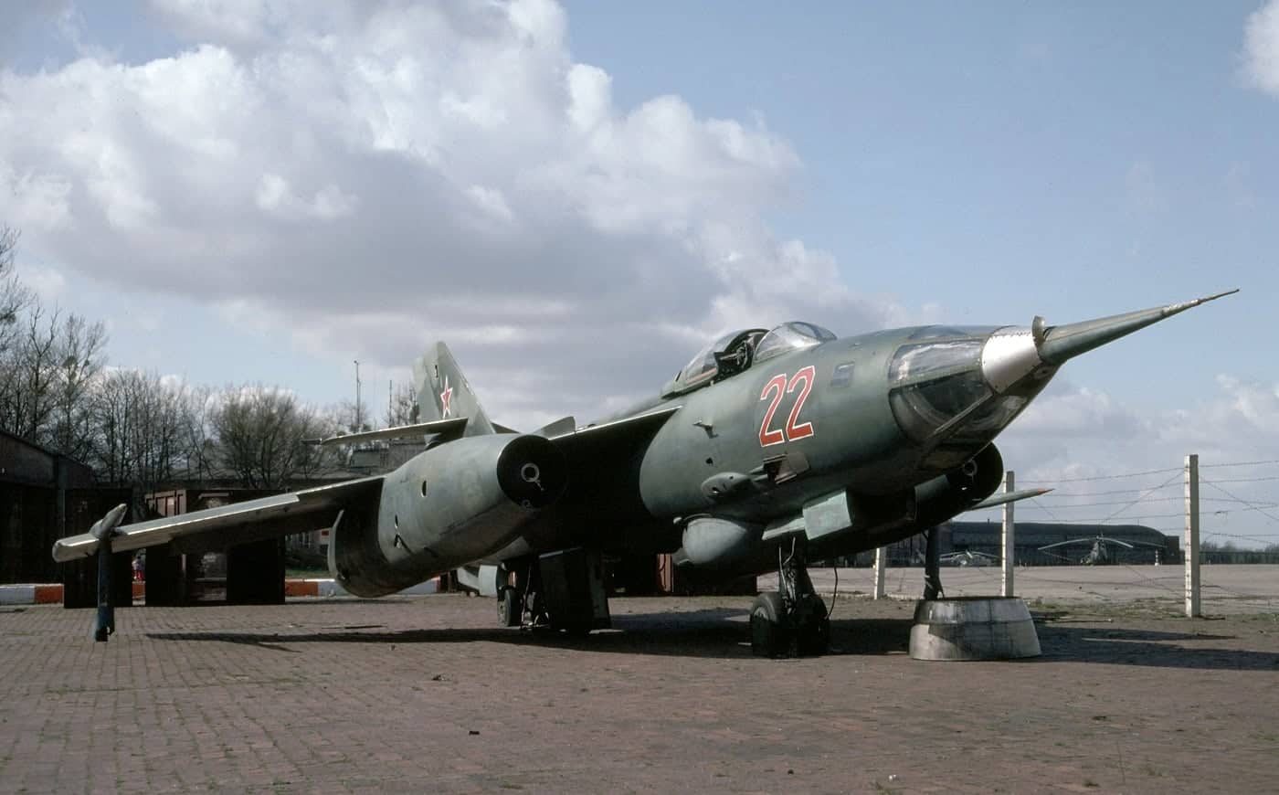 24. Yak-28