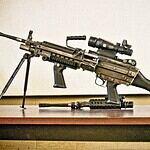 17. FN M249S Para