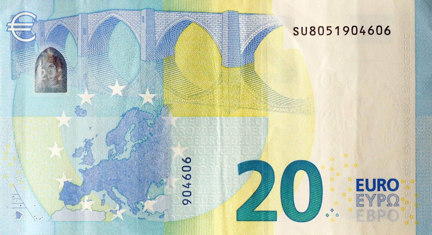 2. Euro (EUR)