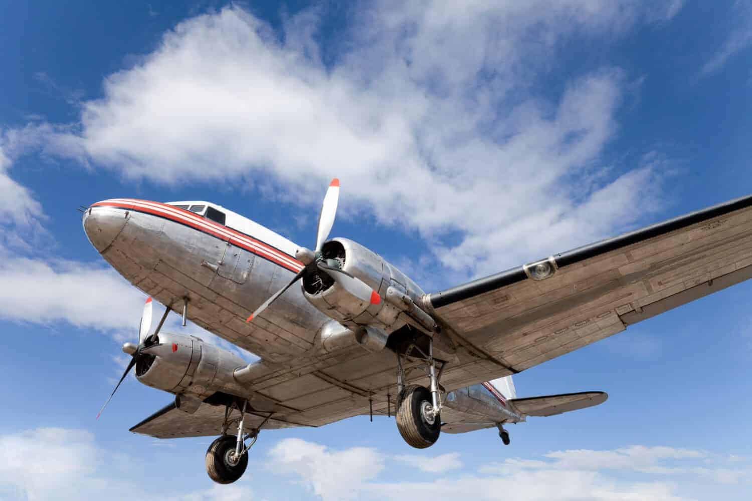 Douglas C-47 / DC-3