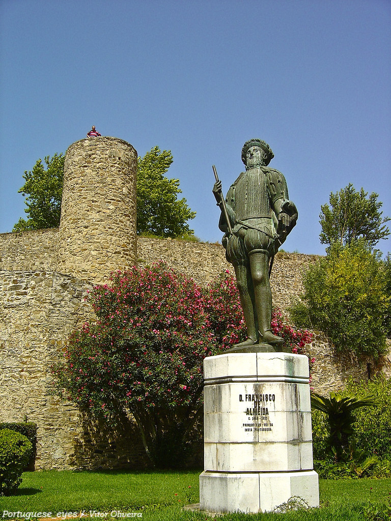 Est&aacute;tua de Dom Francisco de Almeida - Abrantes - Portugal