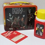 Kiss (1977)
