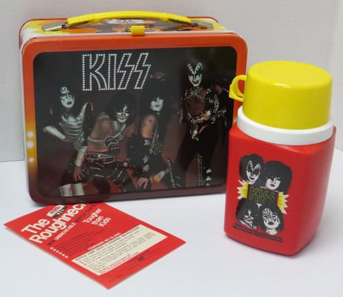 Kiss (1977)