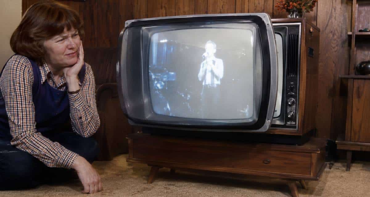 15 Forgotten TV Gadgets That Look Ridiculous Now