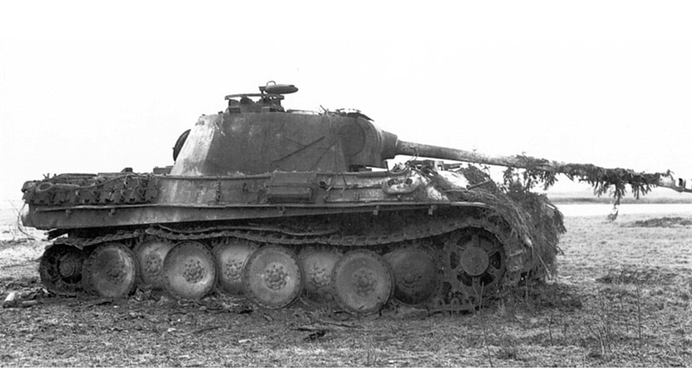 Panther IV and V tanks